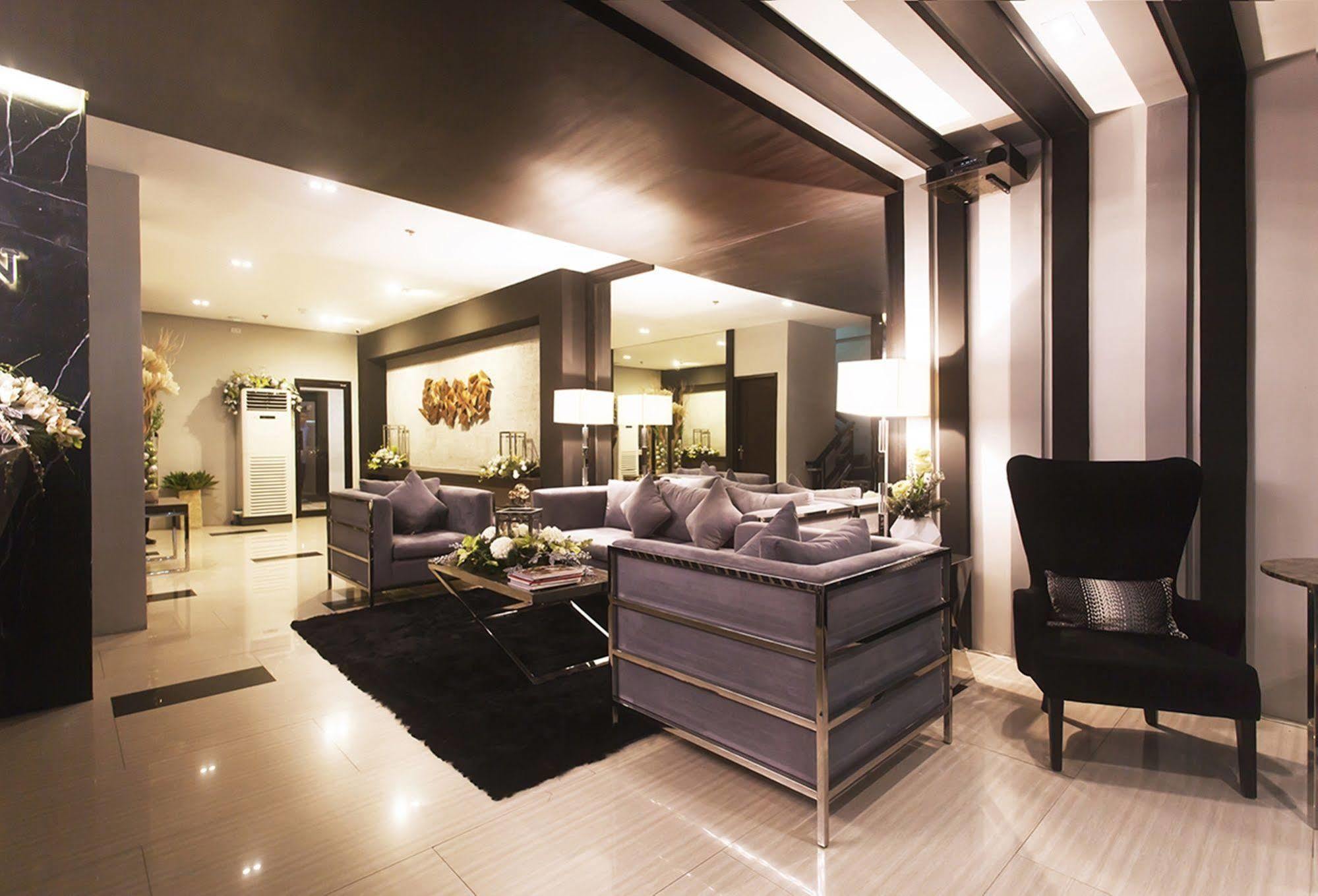Grace Crown Hotel Анхелес Екстериор снимка